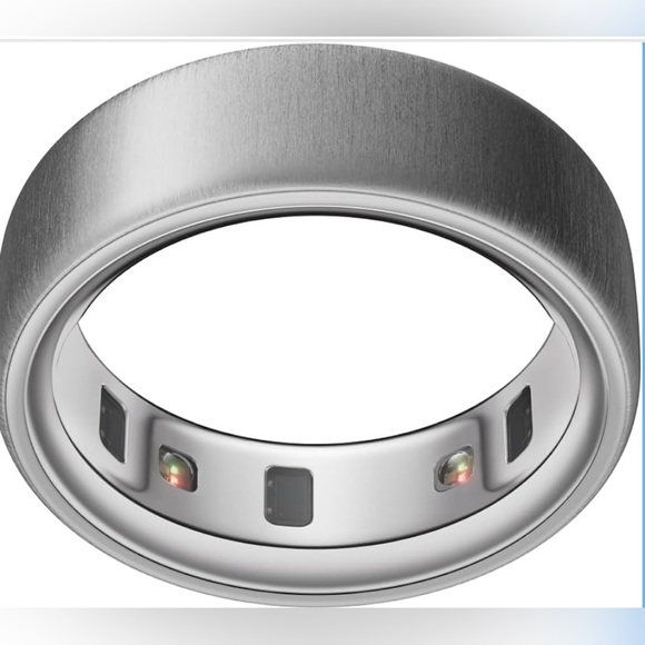 Oura Ring 4 size 5- brushed silver-NEW in box - Picture 4 of 4